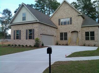 2090 Staff Dr, Cantonment, FL 32533