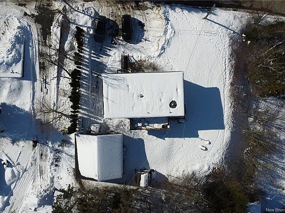 5th image of 90 Rideau St