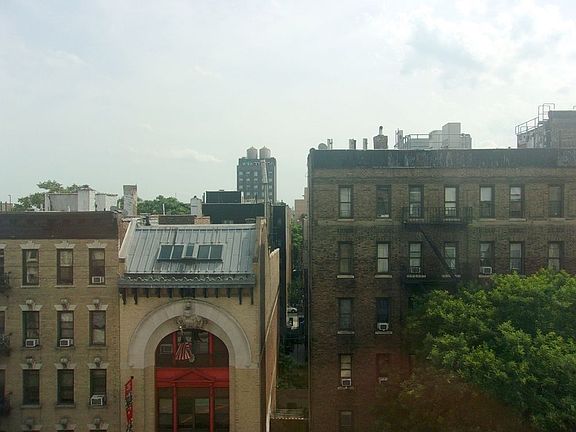5th image of 515 W 170th St APT 23