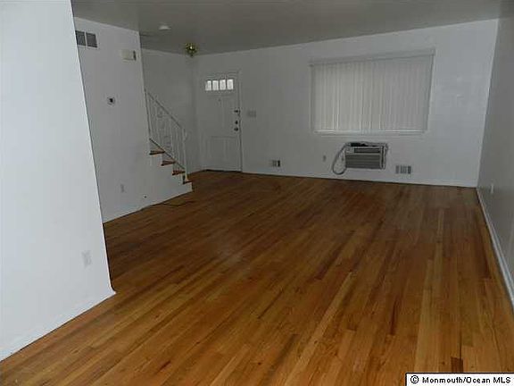 4th image of 215 Washington St APT 7C