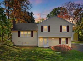 5 Shirley Ct, Plainville, CT 06062