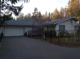 678 Eric Loop, Grants Pass, OR 97526