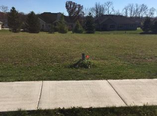 2132 Stonegate Rd, Burlington, WI 53105