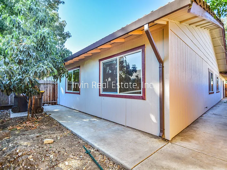 3818 Otto Dr — Photo 27