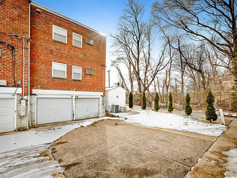 12450 Knights Rd #2 — Photo 42