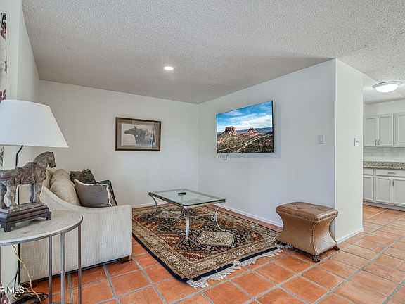 3rd image of 500 Thunderbird Dr APT 86