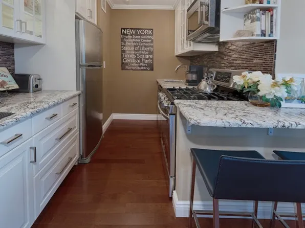 61 West 62nd Street image 4 of 7