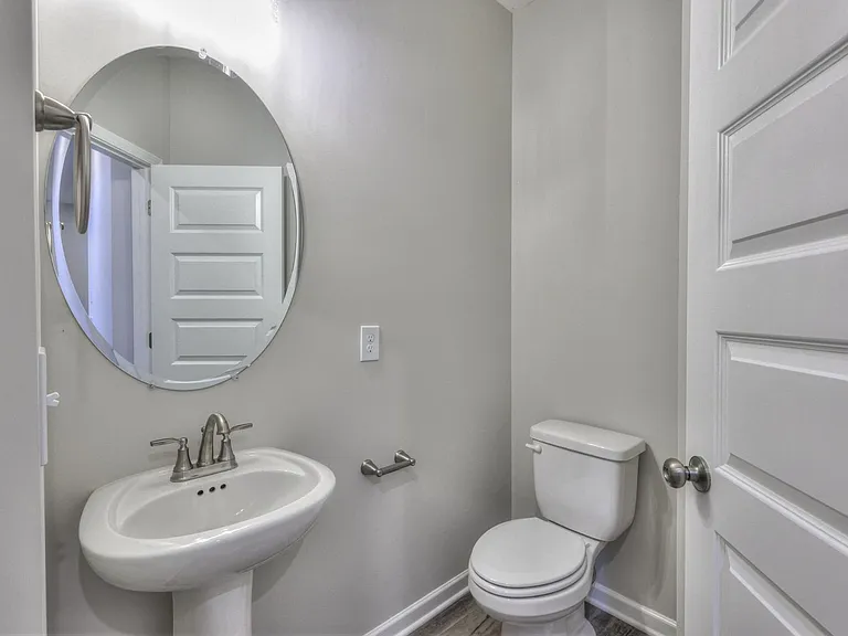 203 Creek Wood Rd — Photo 10