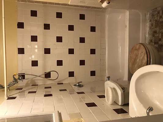 Rented by Michael Cohan, LREB | media 13