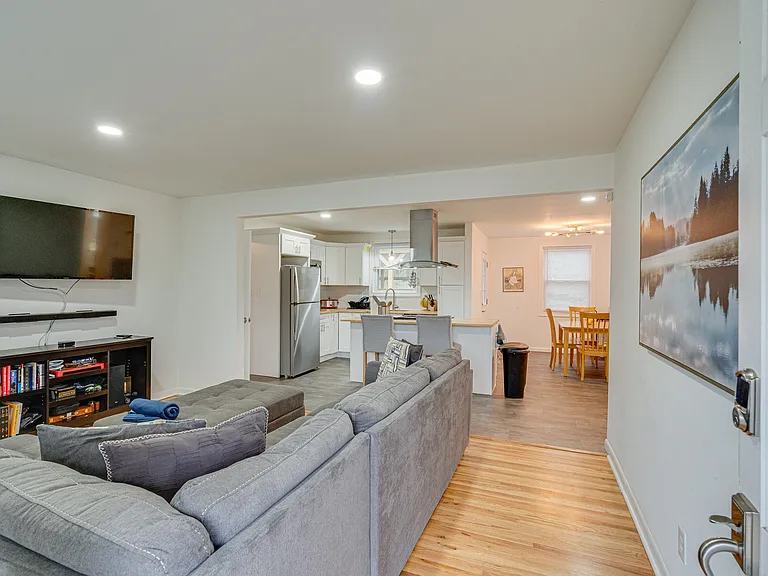 6473 Thunderbird Dr — Photo 6