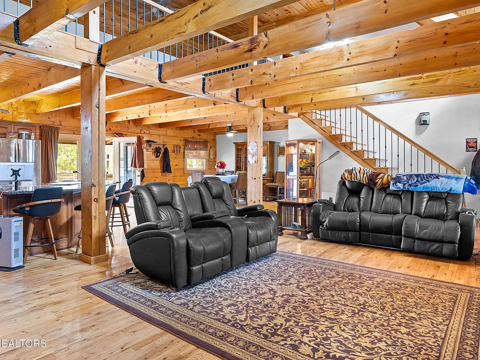 7th image of this home