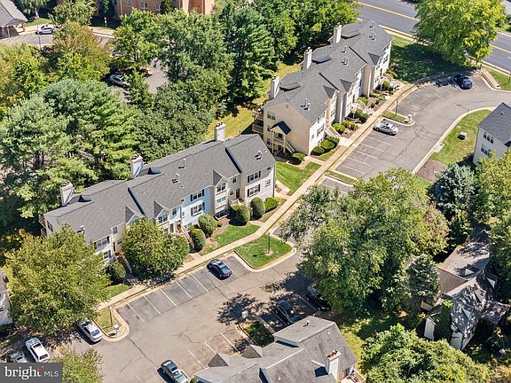 2nd image of 743 Cedar Crest Dr #C