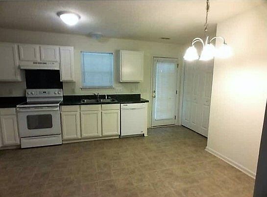 5th image of 6832 Rain Creek Way
