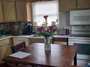 1438 S Harlem Ave, Freeport, IL 61032