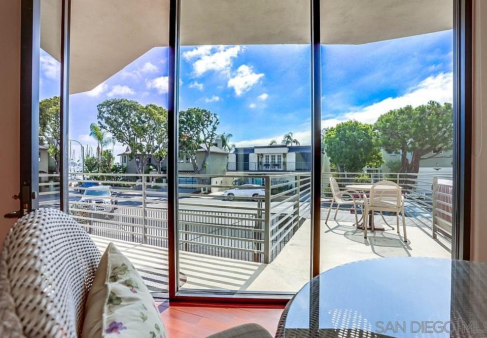 1st image of 1021 Scott St APT 161