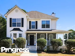 12210 Cypress Ln, Fayetteville, GA