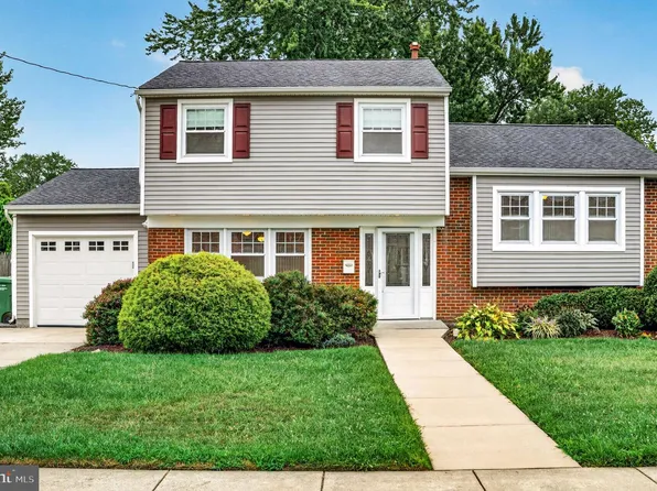26 Abington Ave, Marlton, NJ 08053
