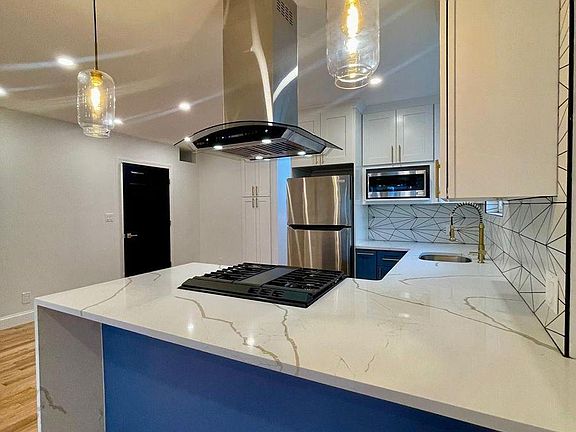 4th image of 1045 Revere Ave #2AB