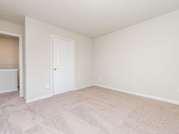 4th image of 3225 Ridge Hill Pkwy #19NC3