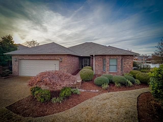 2137 Aztec Dr, Dyersburg, TN 38024 | Zillow