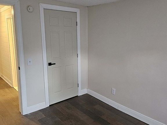 4th image of 16 College Ave #1