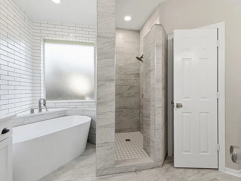 7000 Winthorp Dr — Photo 9