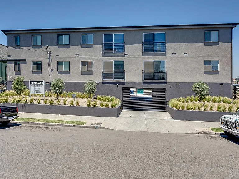 1541 Rockwood St #8 — Photo 9