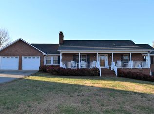 321 Shoreham Ln, Inman, SC 29349