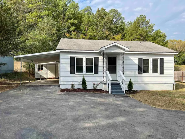 735 Mountain Pine Rd, Hot Springs, AR 71913