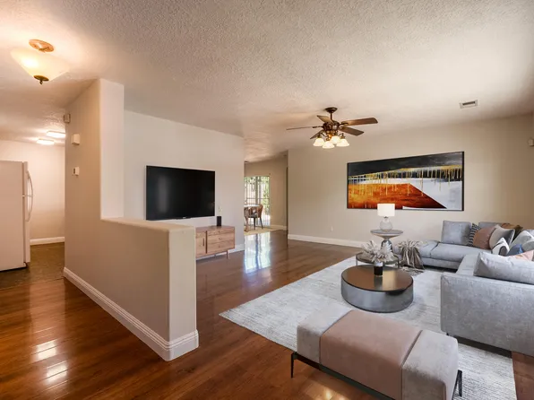 1009 Telstar Loop NW, Albuquerque, NM 87121