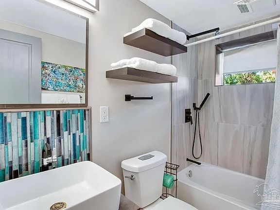 5th image of 107 N D St #A