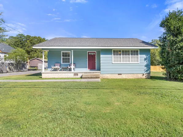 818 Lower Mill Rd, Hixson, TN 37343