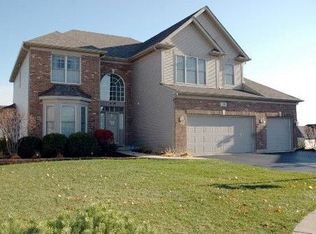 219 Glenbrook Ct, Gilberts, IL 60136