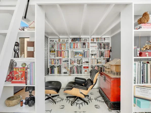 220 West 148th Street 3K image 3 of 16