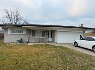 4651 Kingsley Dr, Warren, MI 48092