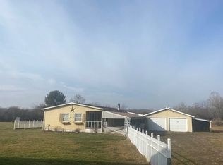 6133 Fultonrose Rd, Roseville, OH 43777