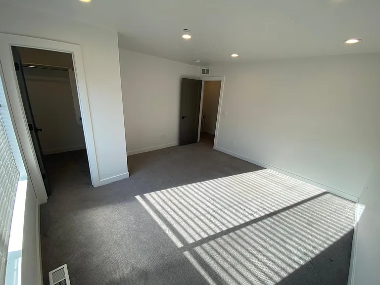 1660 S Major St E #17 — Photo 6