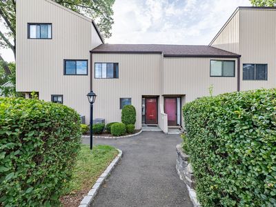 100 Hope Street #8, Stamford, CT, 06906