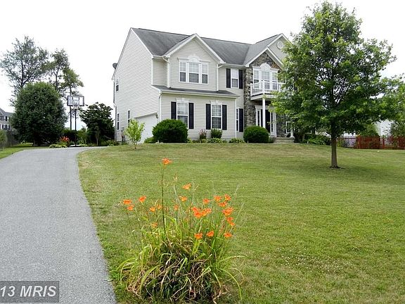2nd image of 122 Appomattox Ln
