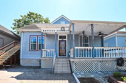 4009 Avenue O #FRONT Photo 1
