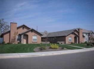 2751 W Lark Ave, Visalia, CA