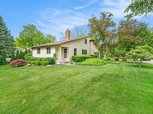 2800 Kimberley Rd, Ann Arbor, MI 48104