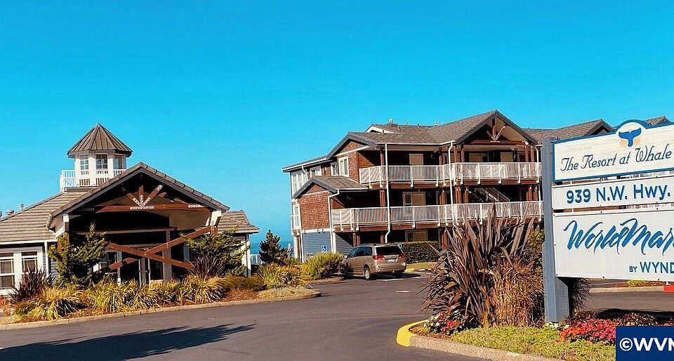 1st image of 939 NW Highway 101 (Unit #318)