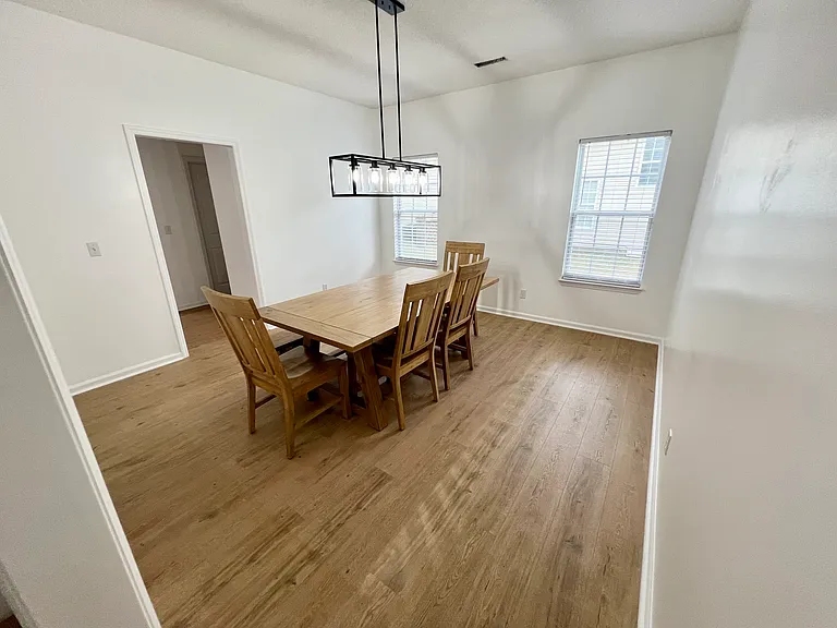 113 Fairhaven Dr — Photo 6