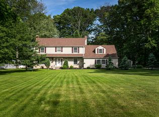 4340 Orangedale Rd, Orange, OH 44022