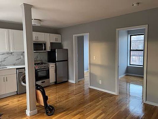 1st image of 228 E 116th St APT 21