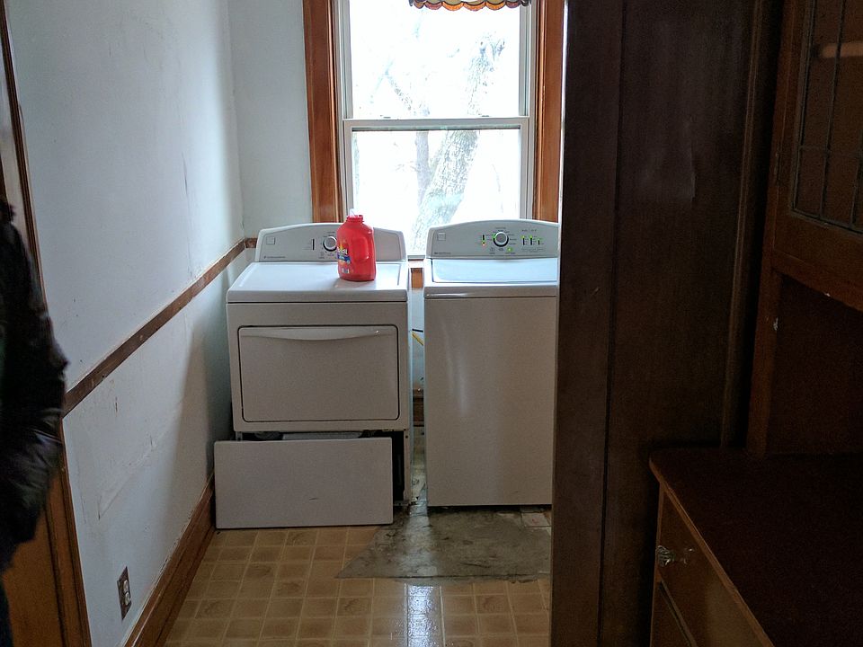 2nd image of 5059 N Ridgeway Ave APT 2
