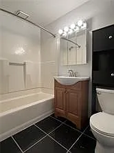 617 Avery St — Photo 35