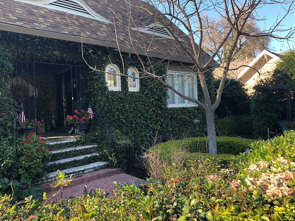 Tudor style cottage