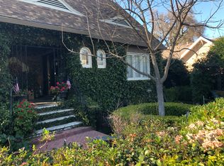 2792 Riverside Blvd, Sacramento, CA 95818